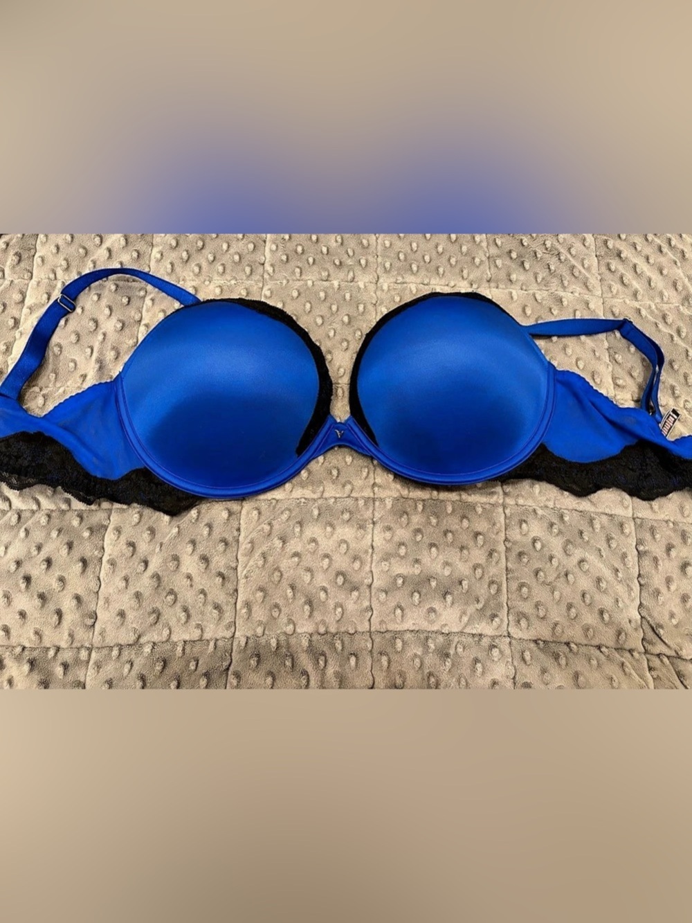 Victoria's Secret Very Sexy Push-Up Cobalt Blue Lace Bra 38DDD